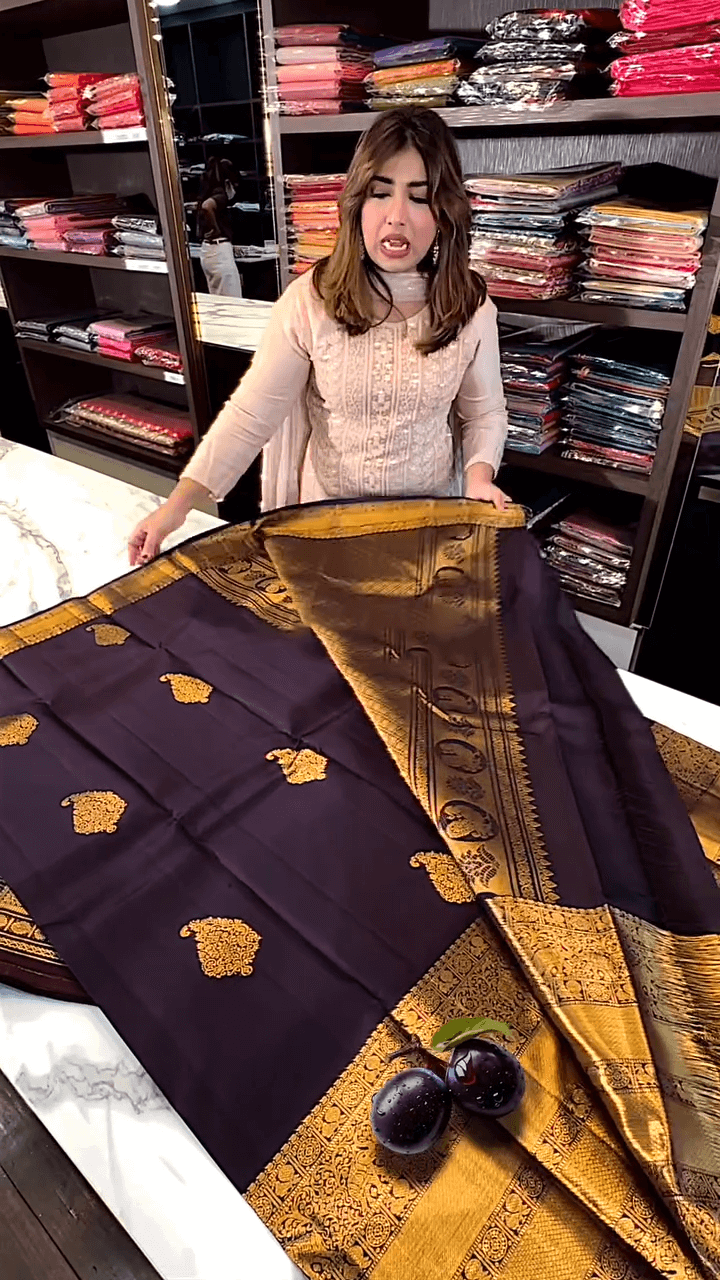 Vestigial Purple Soft Banarasi Silk Saree With Desiring Blouse Piece