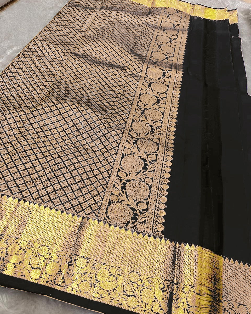 Beautiful Black Soft Banarasi Silk Saree With Beleaguer Blouse Piece