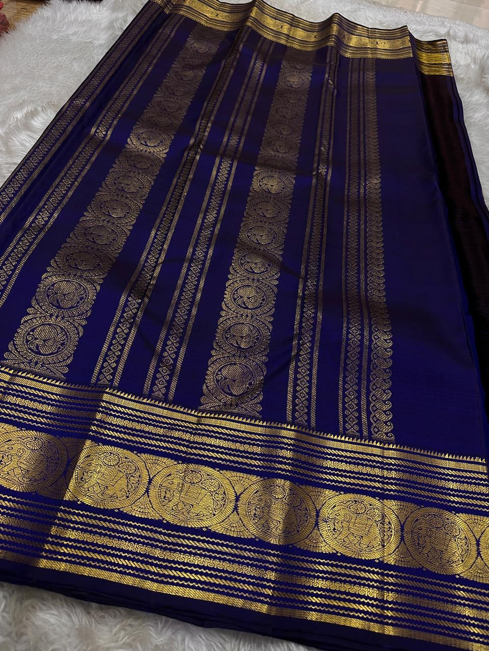 Seraphic Navy Blue Soft Banarasi Silk Saree With Petrichor Blouse Piece