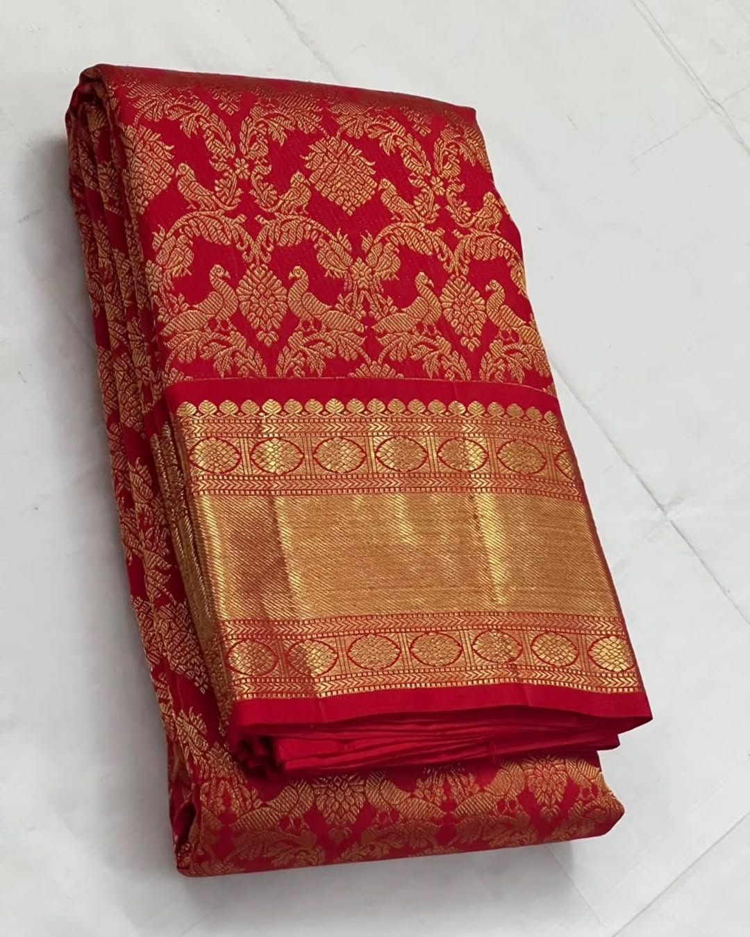 Murmurous Red Soft Banarasi Silk Saree With Prominent Blouse Piece