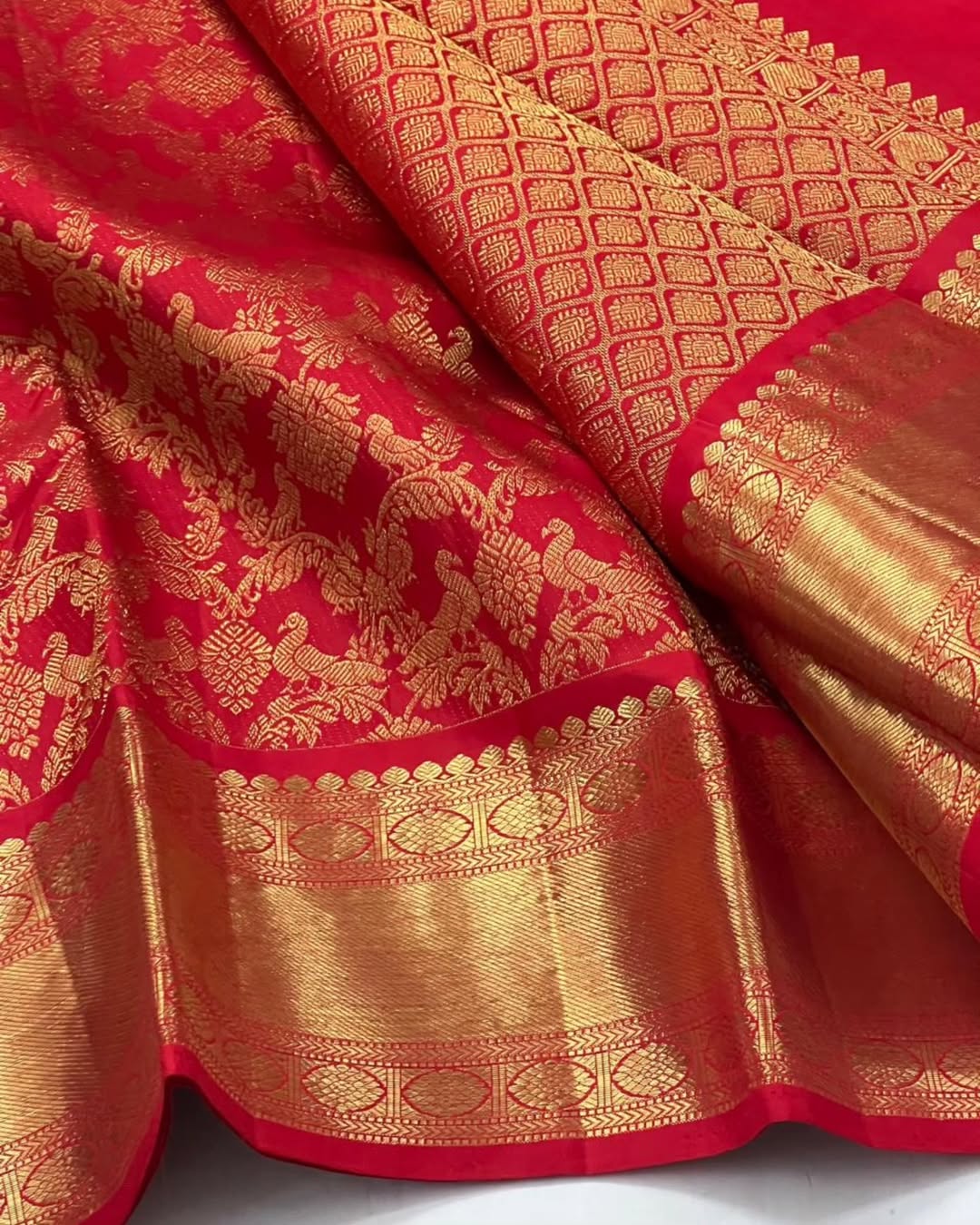 Murmurous Red Soft Banarasi Silk Saree With Prominent Blouse Piece