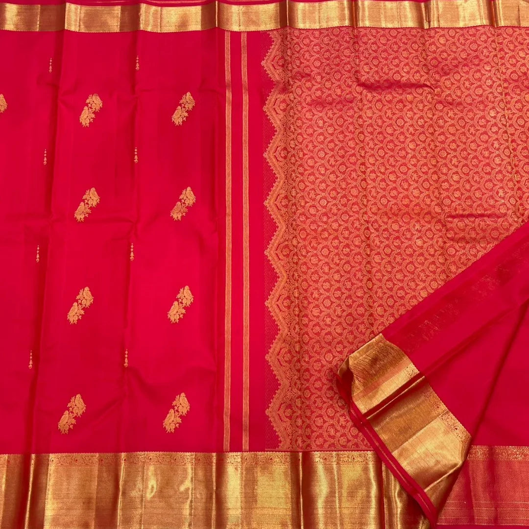 Pleasant Red Soft Banarasi Silk Saree With Captivating Blouse Piece