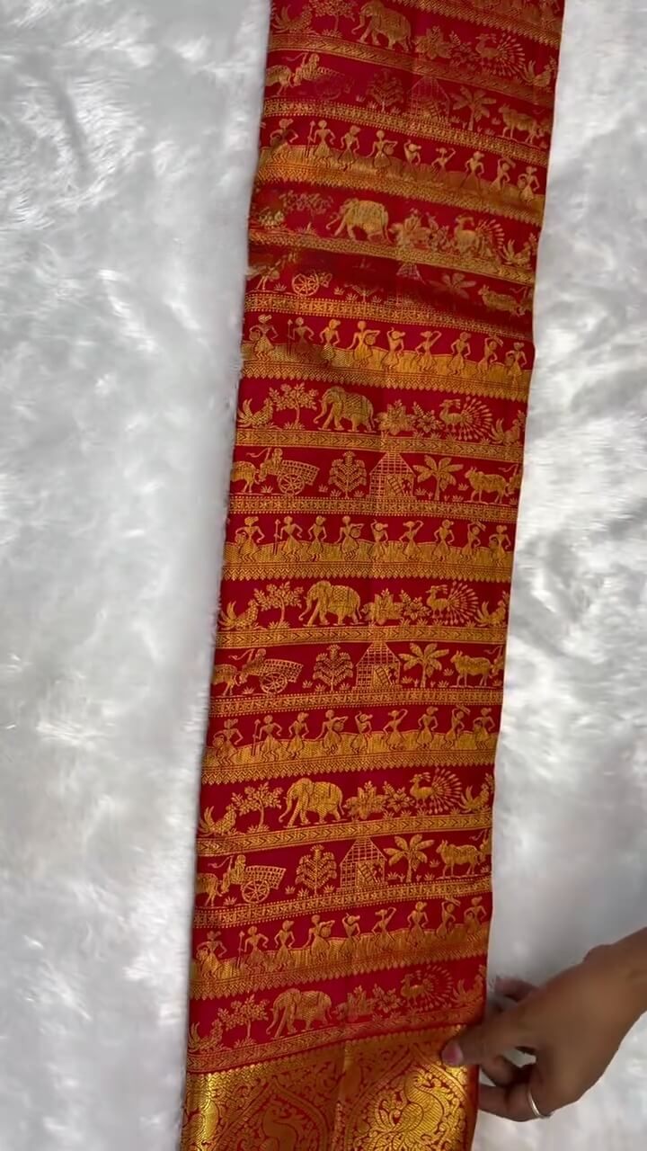 Ravishing Red Soft Banarasi Silk Saree With Flattering Blouse Piece