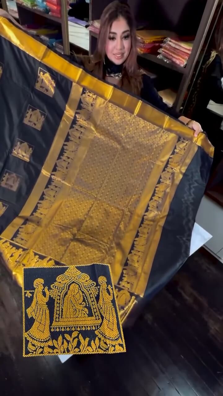 Surpassing Navy Blue Soft Banarasi Silk Saree With Radiant Blouse Piece