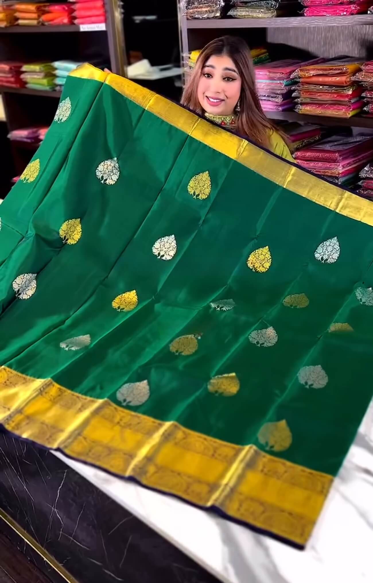 Imaginative Dark Green Soft Banarasi Silk Saree With Susurrous Blouse Piece