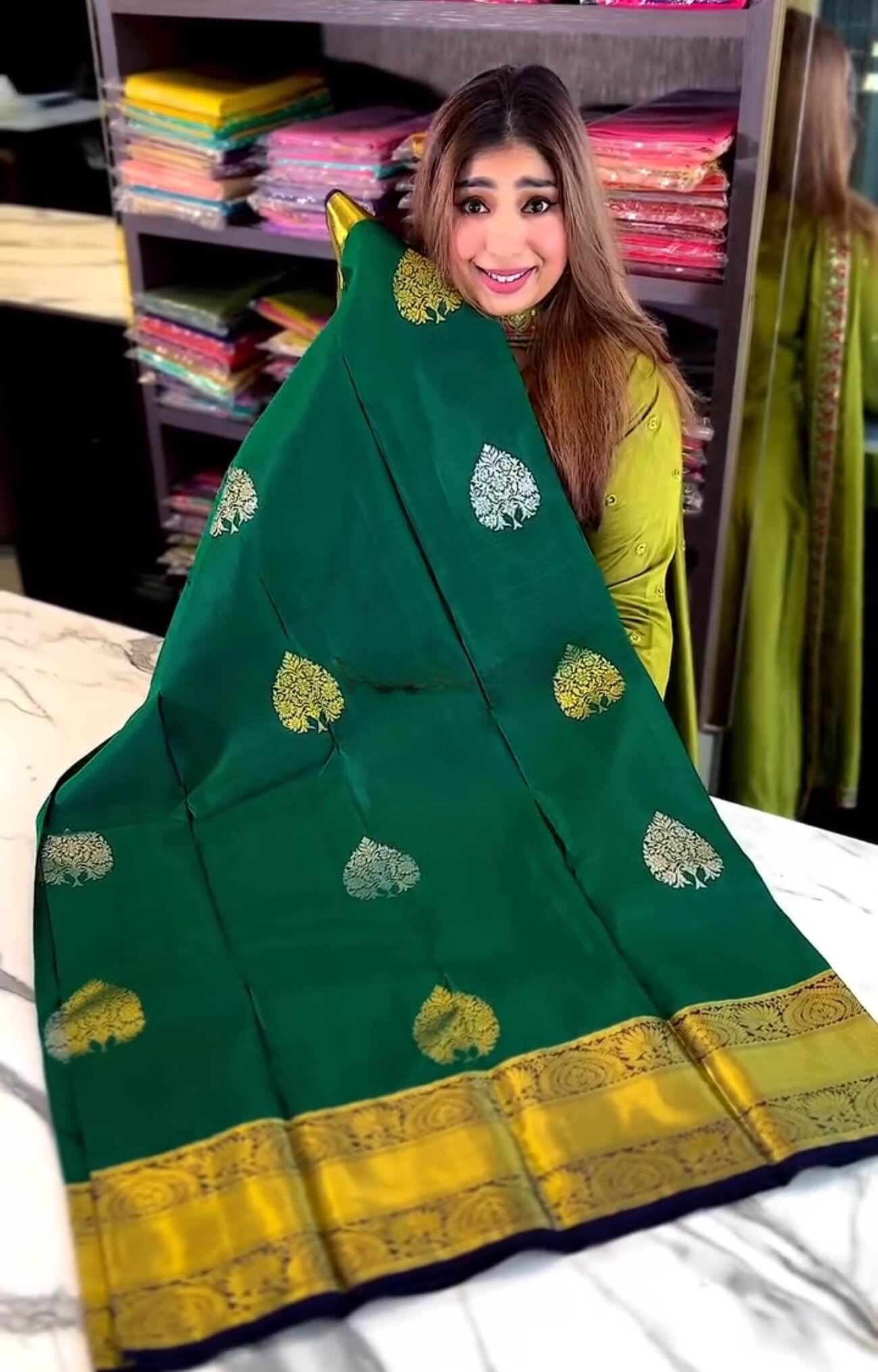 Imaginative Dark Green Soft Banarasi Silk Saree With Susurrous Blouse Piece