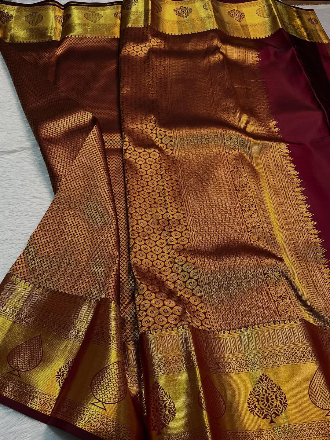 Lagniappe Wine Soft Banarasi Silk Saree With Splendiferous Blouse Piece