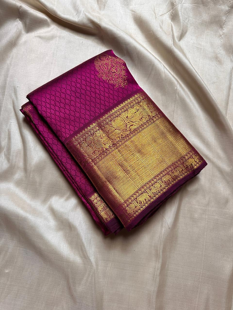 Opulent Purple Soft Banarasi Silk Saree With Deserving Blouse Piece