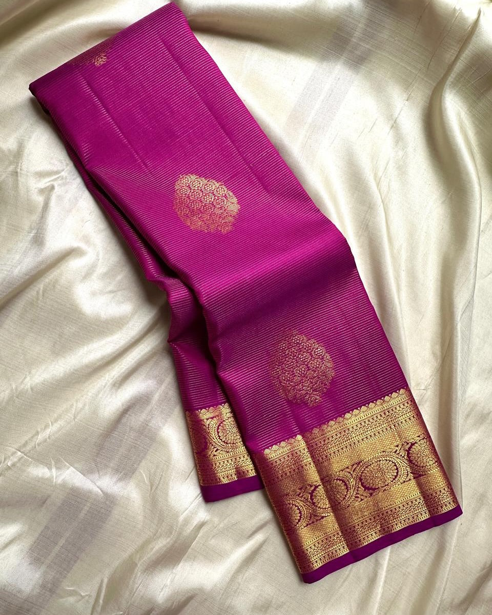 Stylish Magenta Soft Banarasi Silk Saree With Amazing Blouse Piece