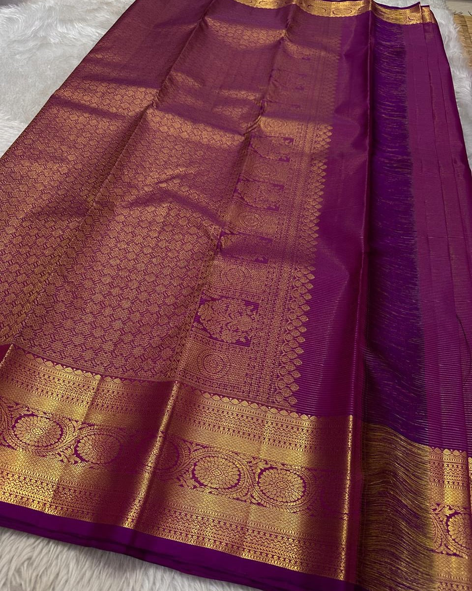 Stylish Magenta Soft Banarasi Silk Saree With Amazing Blouse Piece
