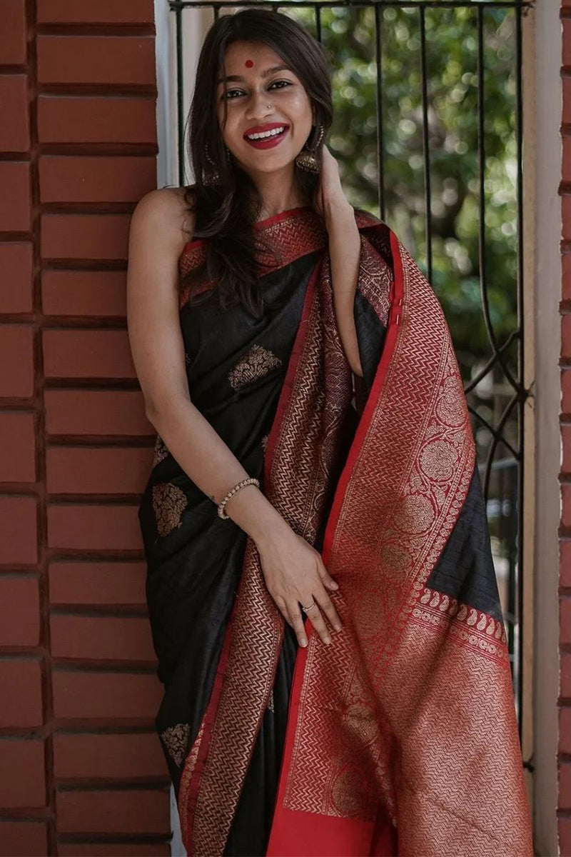 Surpassing Black Soft Silk Saree With Majesty Blouse Piece