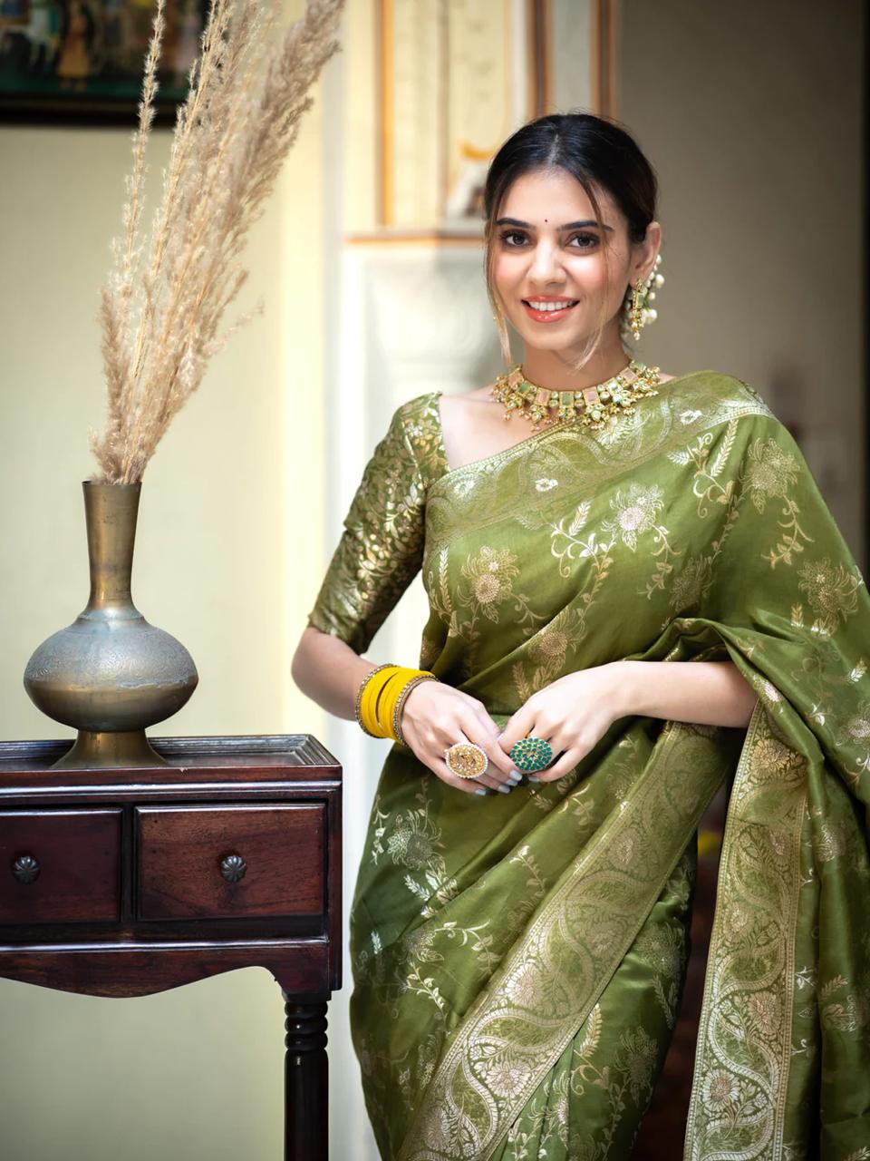 Refreshing Mehndi Soft Silk Saree With Excellent Blouse Piece