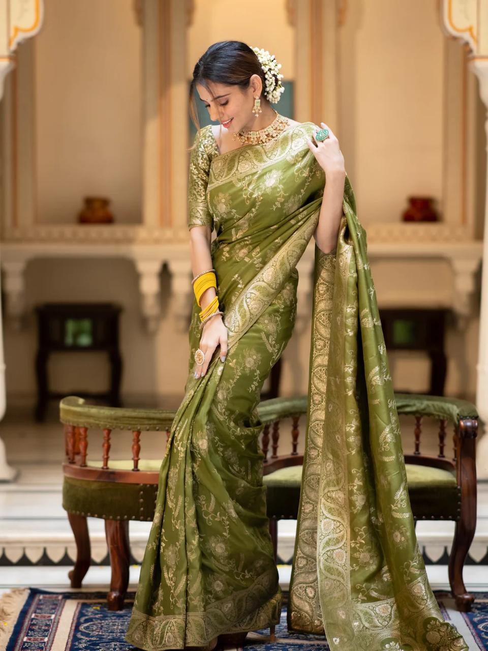 Refreshing Mehndi Soft Silk Saree With Excellent Blouse Piece