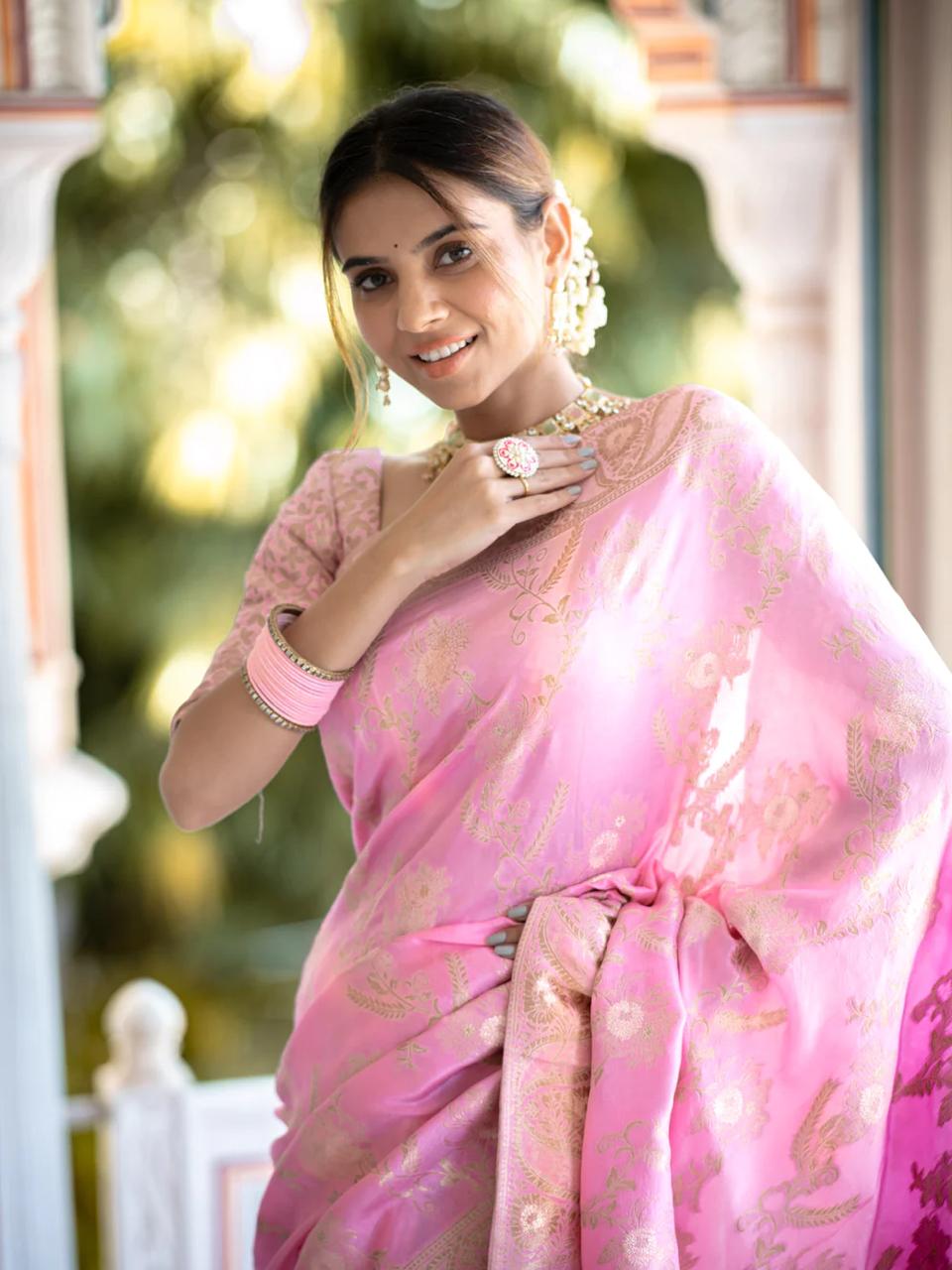 Gratifying Pink Soft Silk Saree With Fancifull Blouse Piece