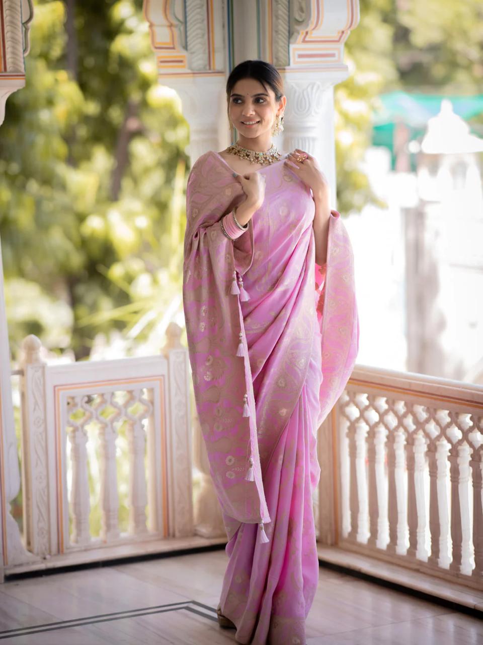 Gratifying Pink Soft Silk Saree With Fancifull Blouse Piece