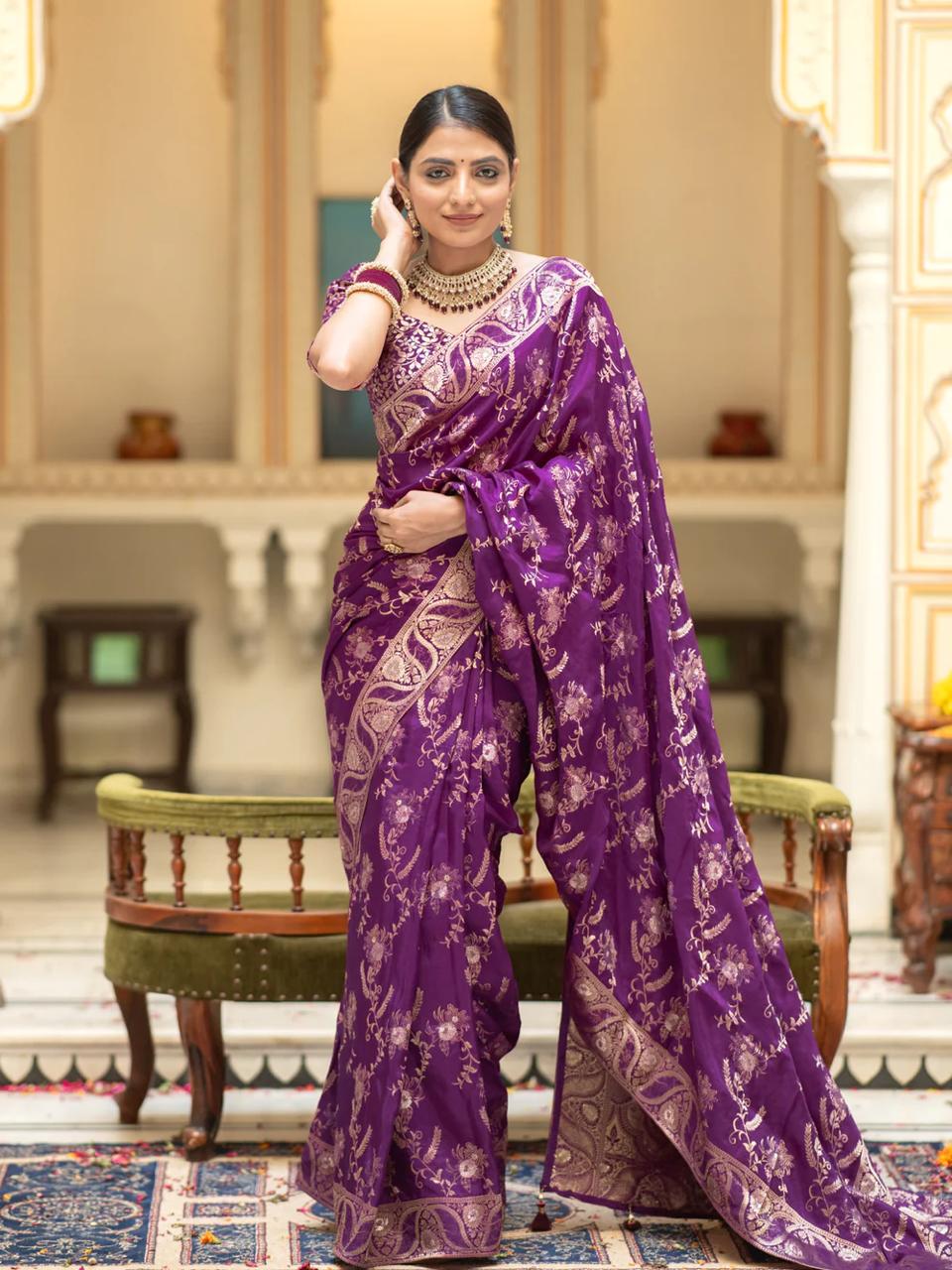 Deserving Purple Soft Silk Saree With Flameboyant Blouse Piece