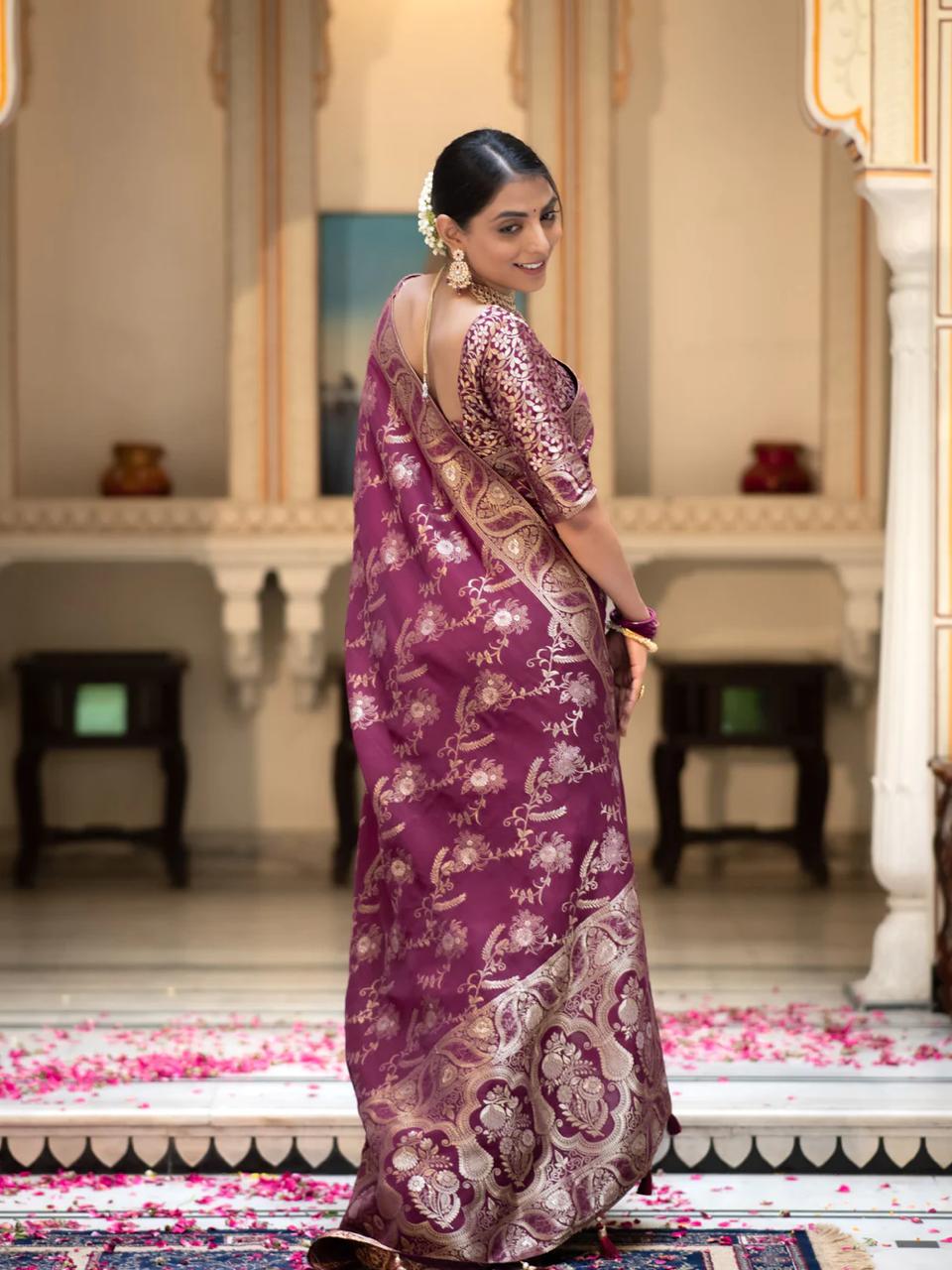 Phenomenal Wine Soft Silk Saree With Quintessential Blouse Piece