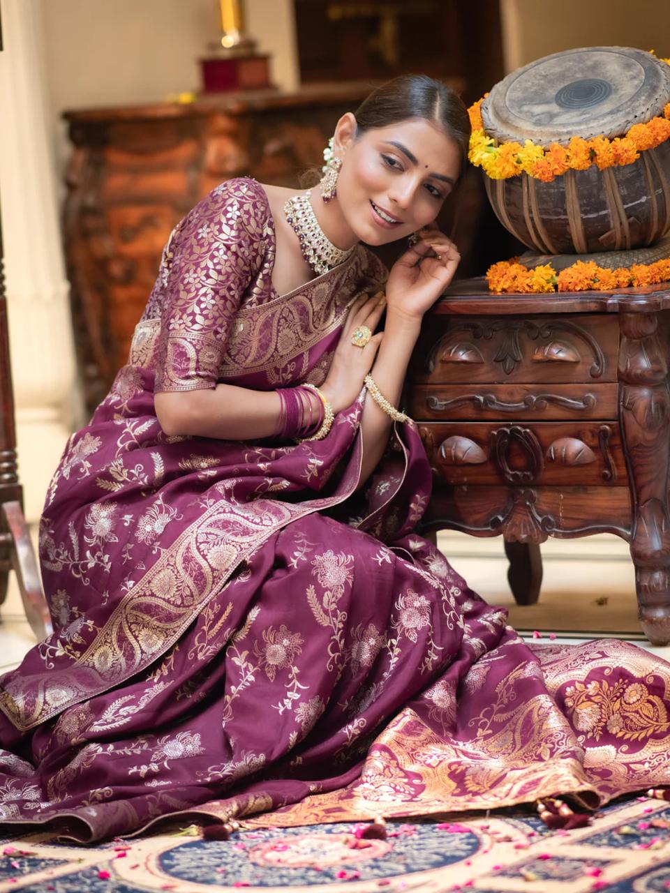 Phenomenal Wine Soft Silk Saree With Quintessential Blouse Piece