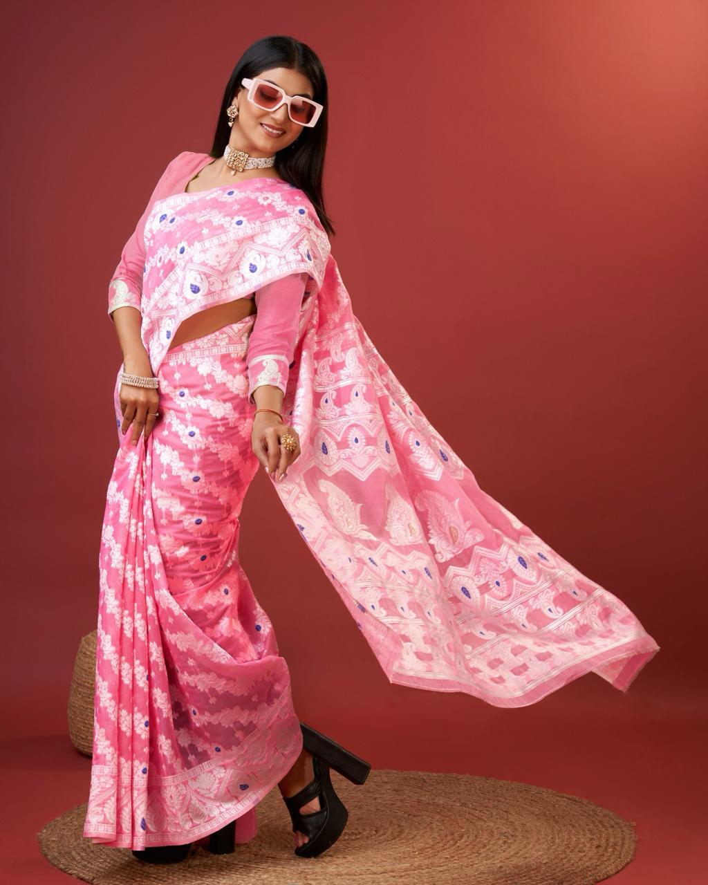 Splendiferous Pink Cotton Silk Saree With Effulgent Blouse Piece