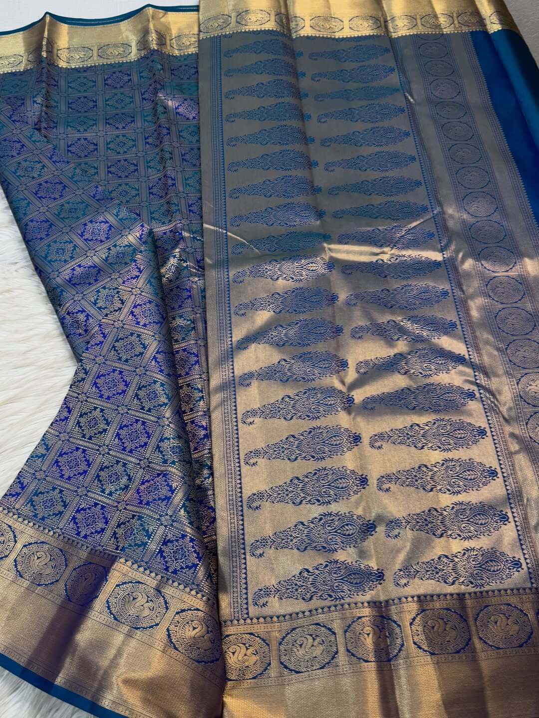 Lassitude Blue Soft Banarasi Silk Saree With Fragrant Blouse Piece