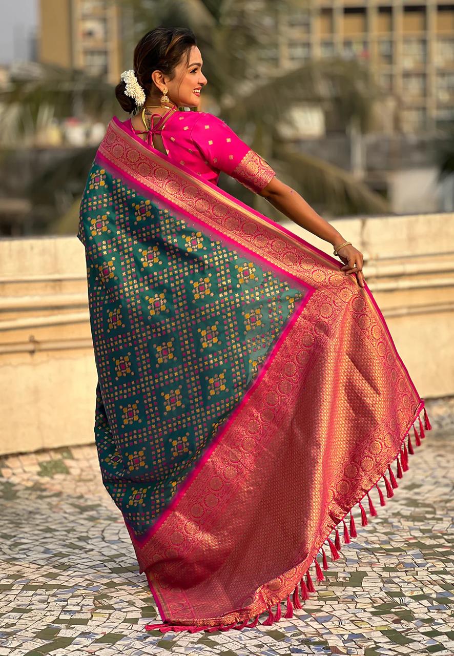 An insanely Dark Green Soft Silk Saree With Embrocation Blouse Piece