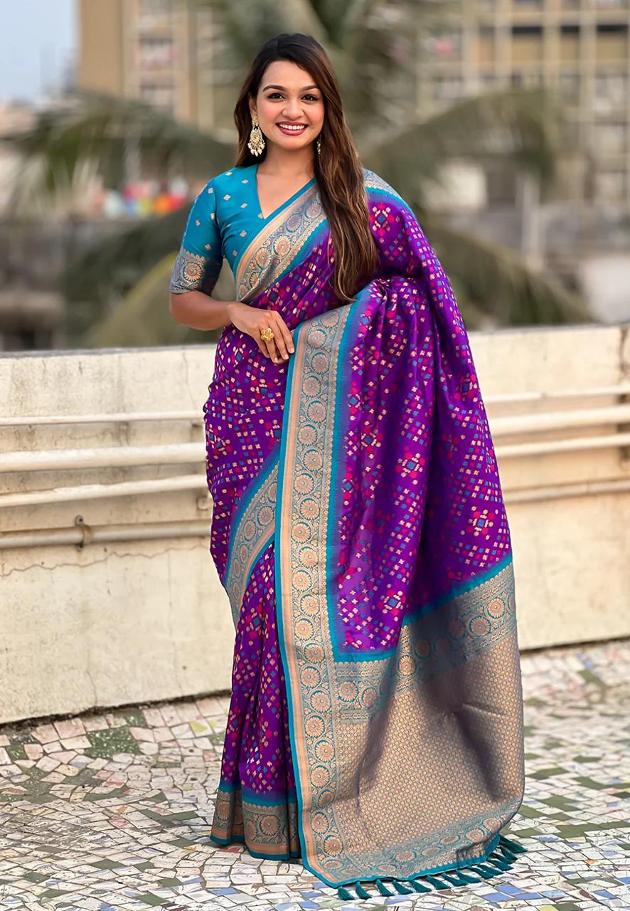 Zephyr Purple Soft Silk Saree With Dulcet Blouse Piece