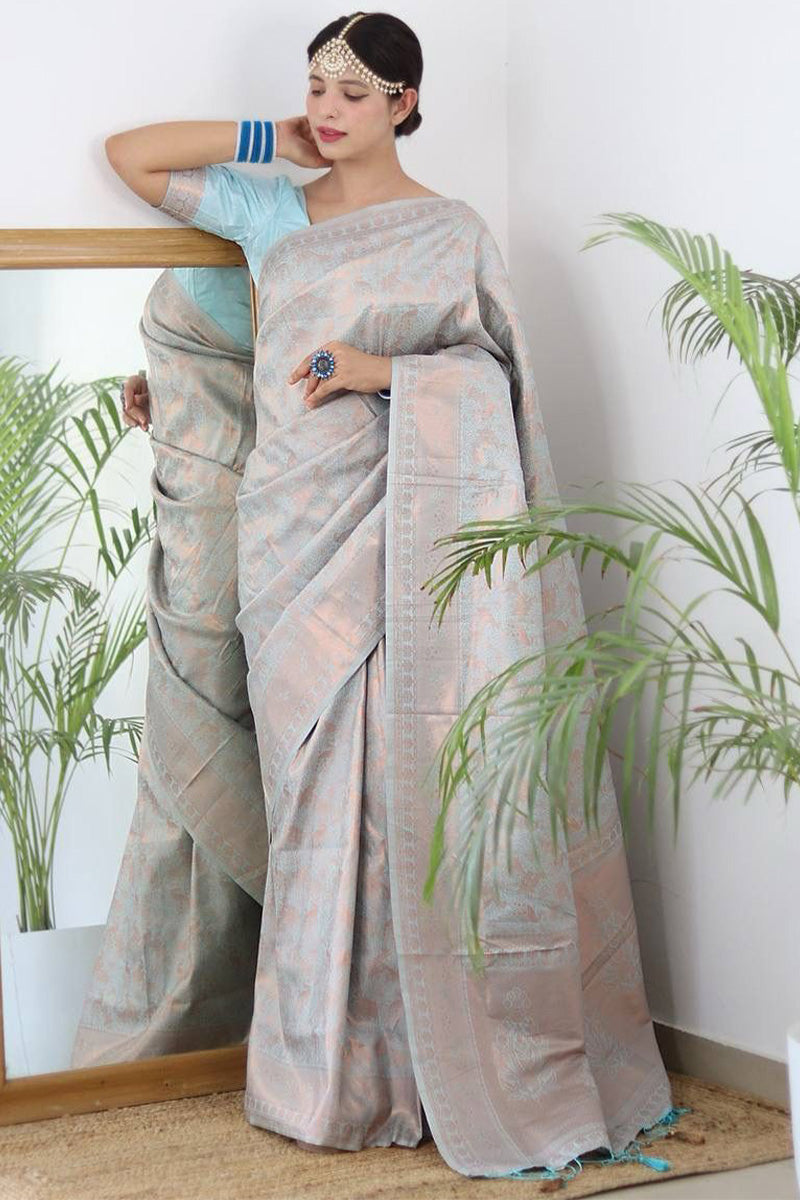 Nectarous Sky Kanjivaram Silk Saree With Sumptuous Blouse Piece