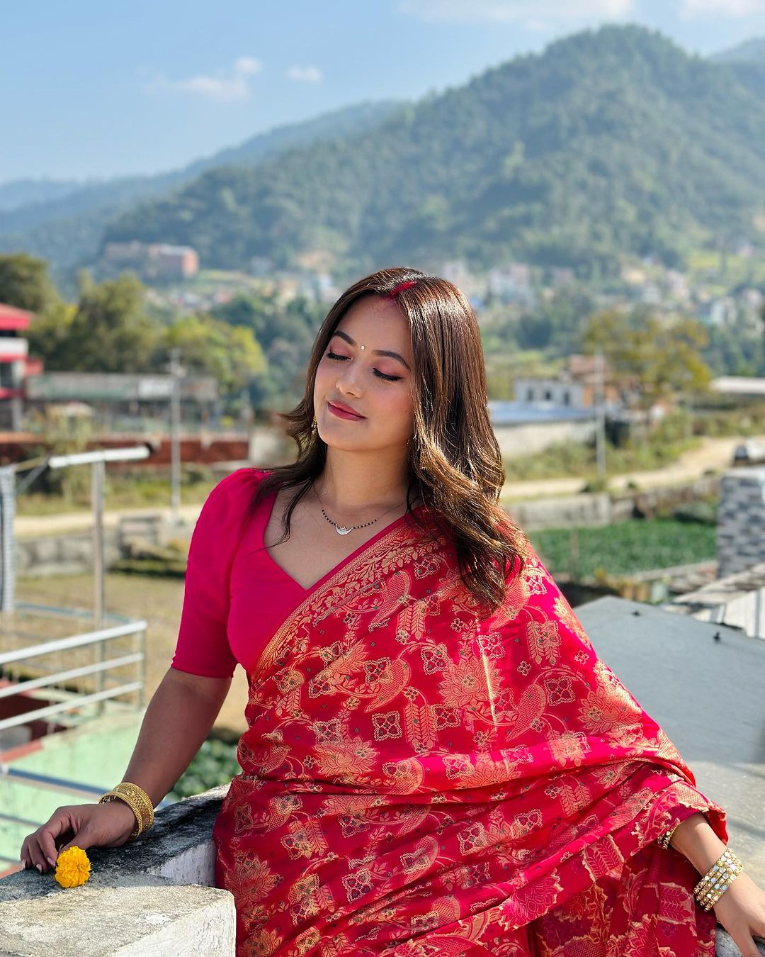 Ebullience Dark Pink Soft Silk Saree With Fancifull Blouse Piece