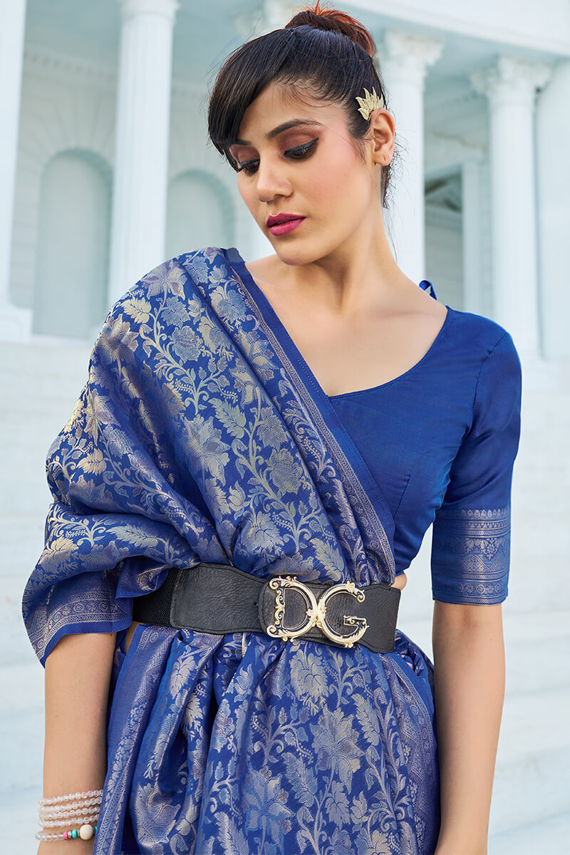 Fancifull Blue Kanjivaram Silk Saree With Traditional Blouse Piece