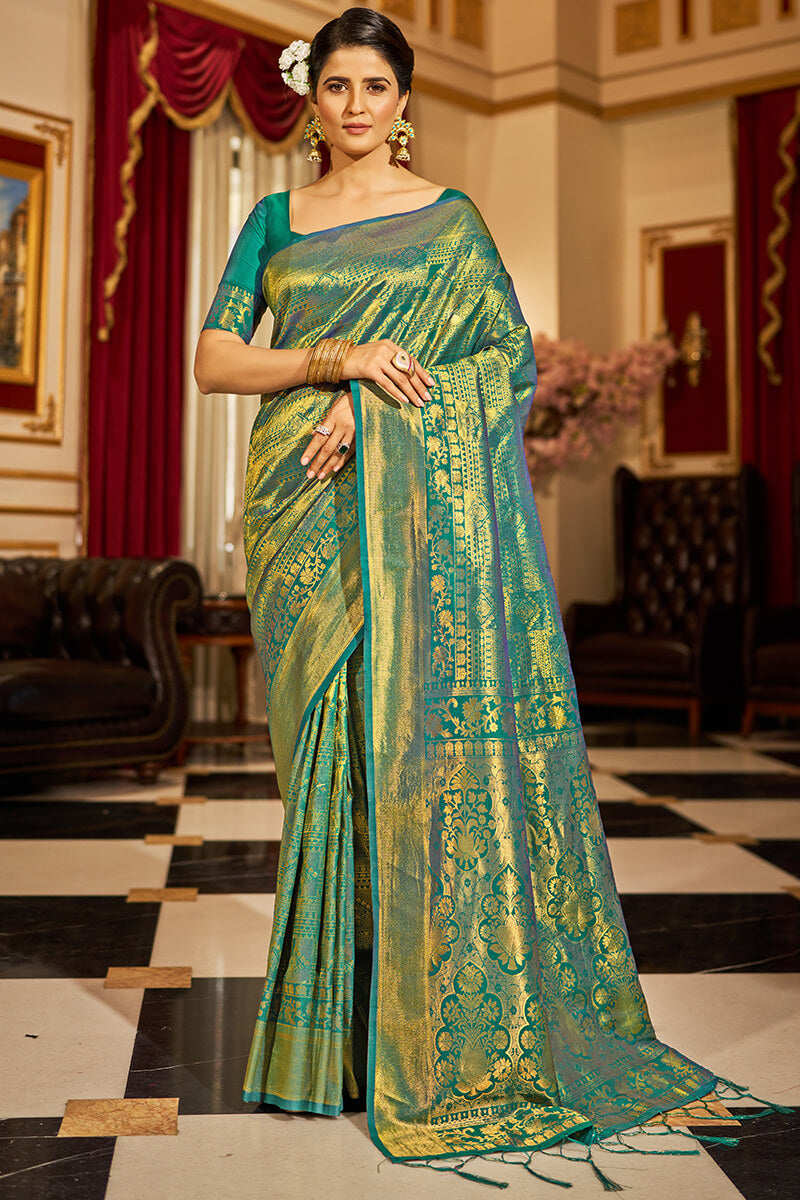 Majesty Rama Kanjivaram Silk Saree With Capricious Blouse Piece