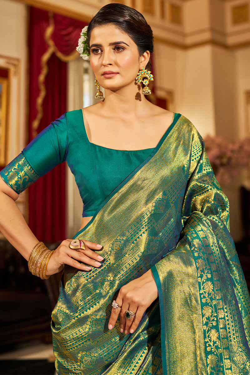 Majesty Rama Kanjivaram Silk Saree With Capricious Blouse Piece