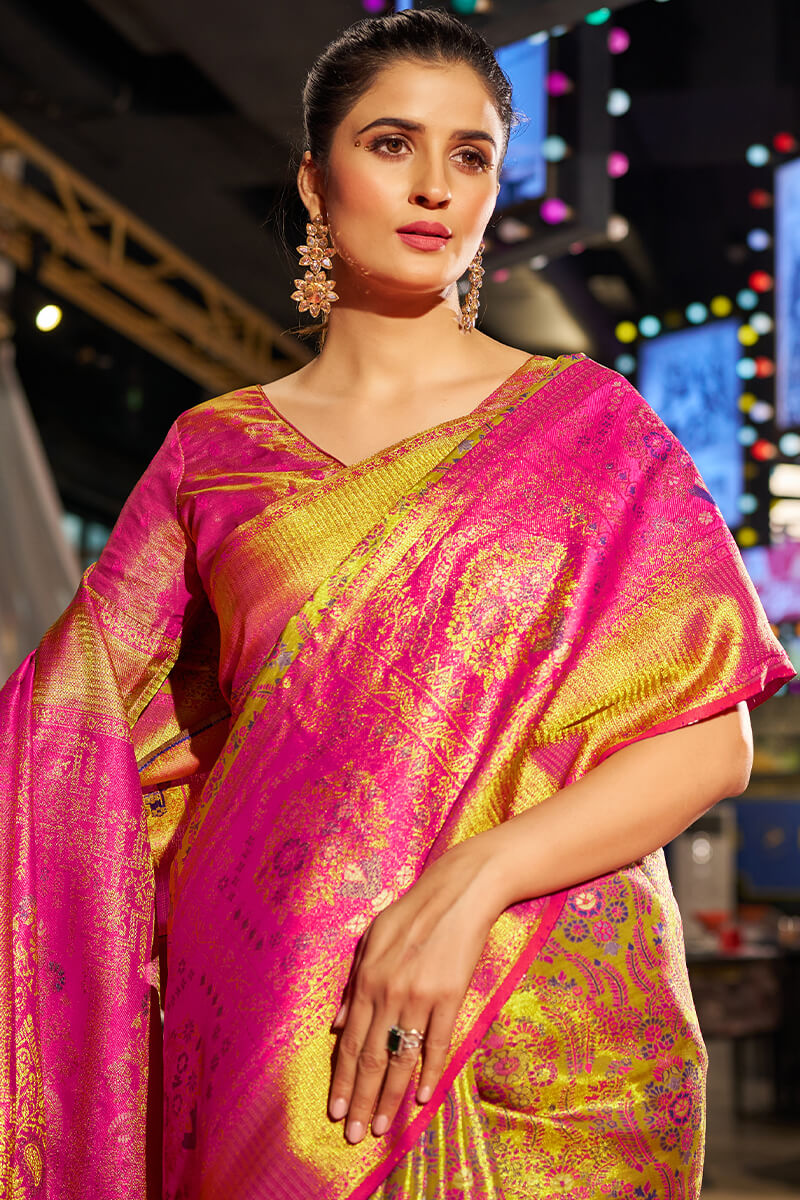 Scintillating Dark Pink Kanjivaram Silk Saree With Scrumptious Blouse Piece