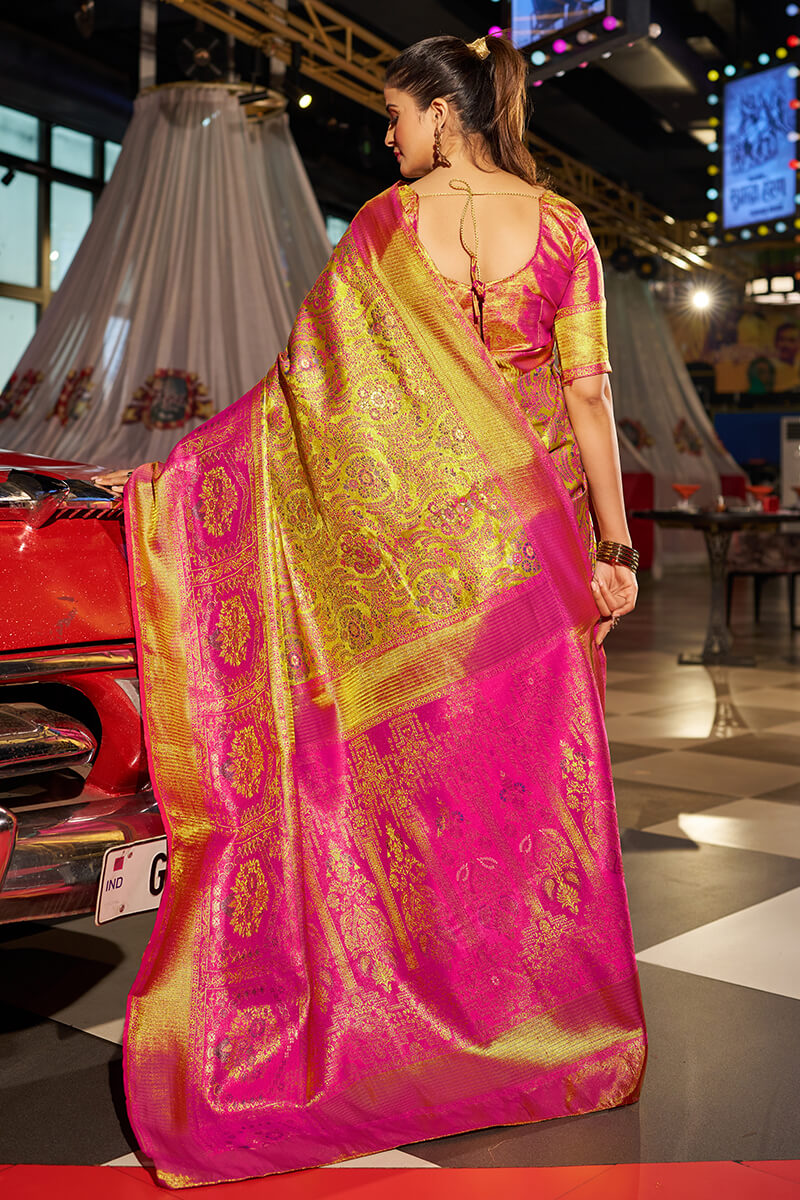 Scintillating Dark Pink Kanjivaram Silk Saree With Scrumptious Blouse Piece