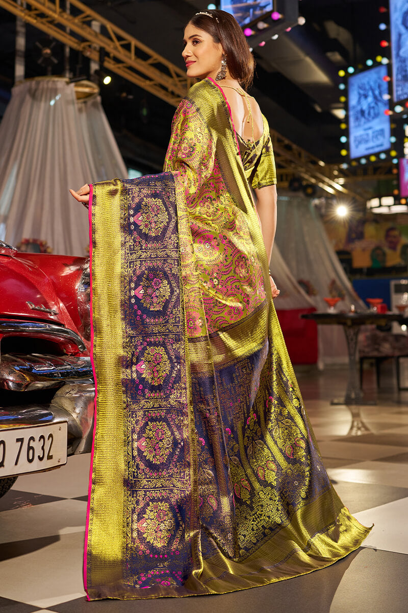 An insanely Mehndi Kanjivaram Silk Saree With Majesty Blouse Piece