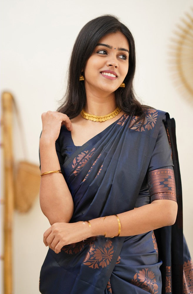 Effervescent Navy Blue Soft Silk Saree With Bewitching Blouse Piece