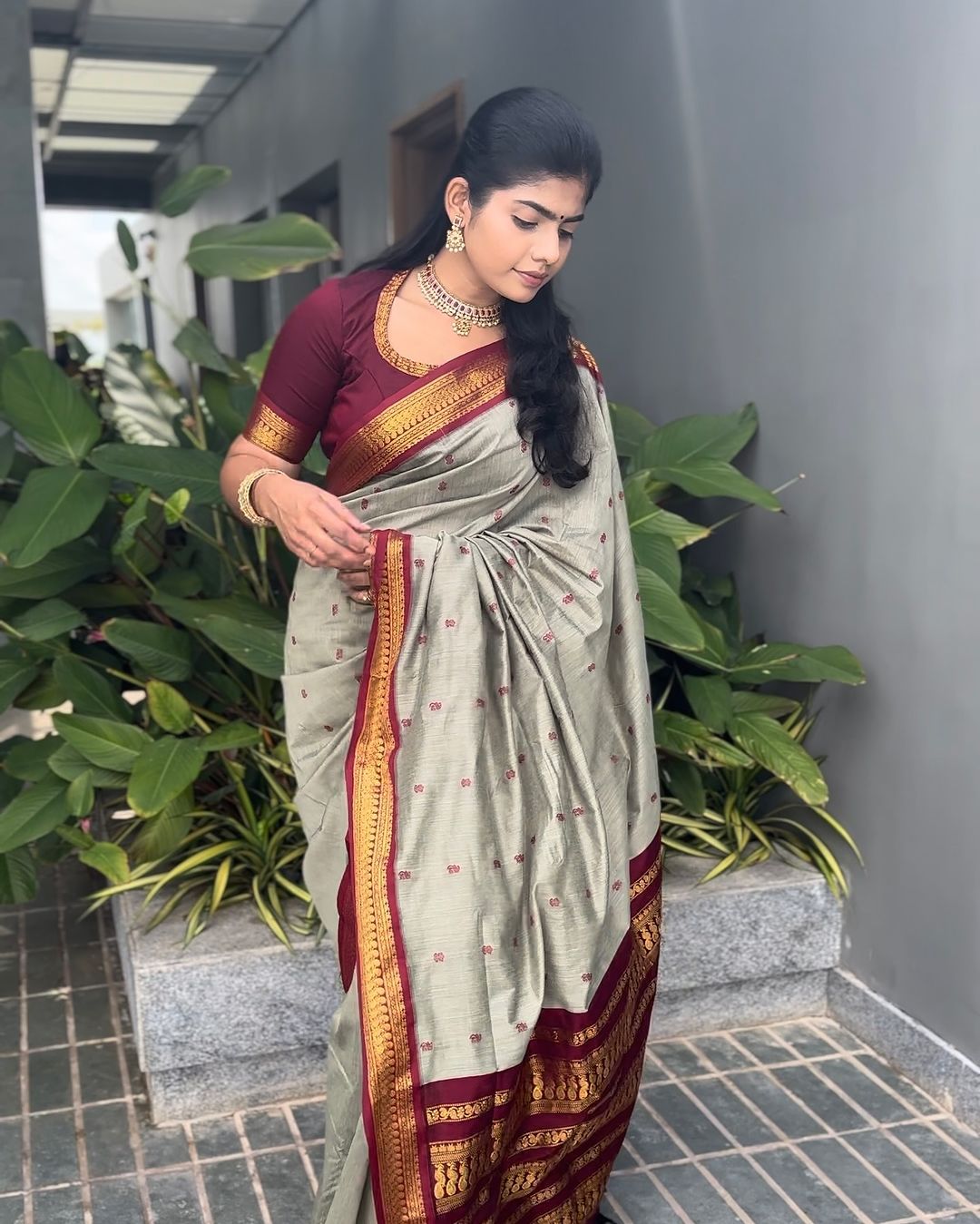 Extraordinary Grey Soft Silk Saree With Petrichor Blouse Piece