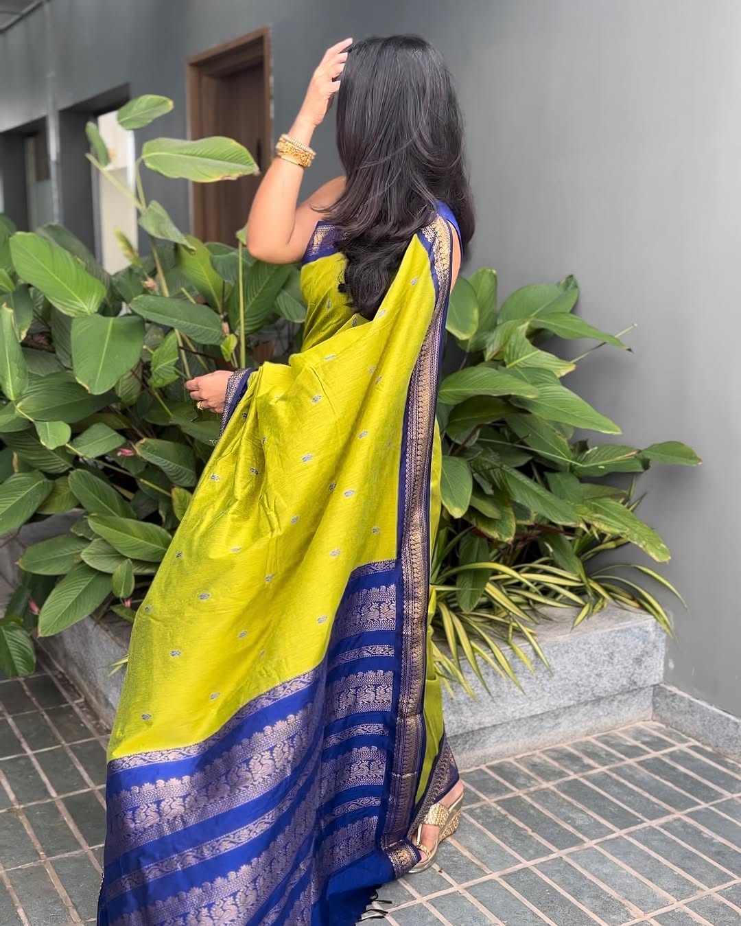 Zephyr Parrot Soft Silk Saree With Eclat Blouse Piece