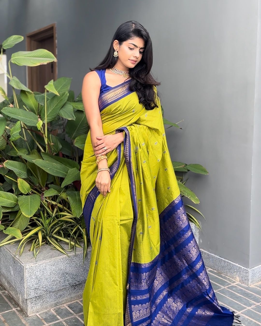 Zephyr Parrot Soft Silk Saree With Eclat Blouse Piece