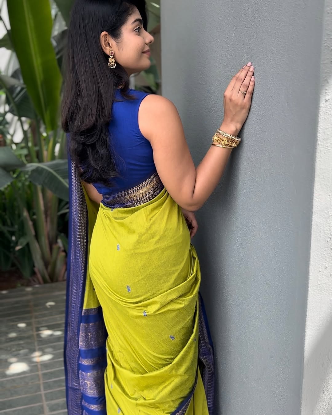 Zephyr Parrot Soft Silk Saree With Eclat Blouse Piece