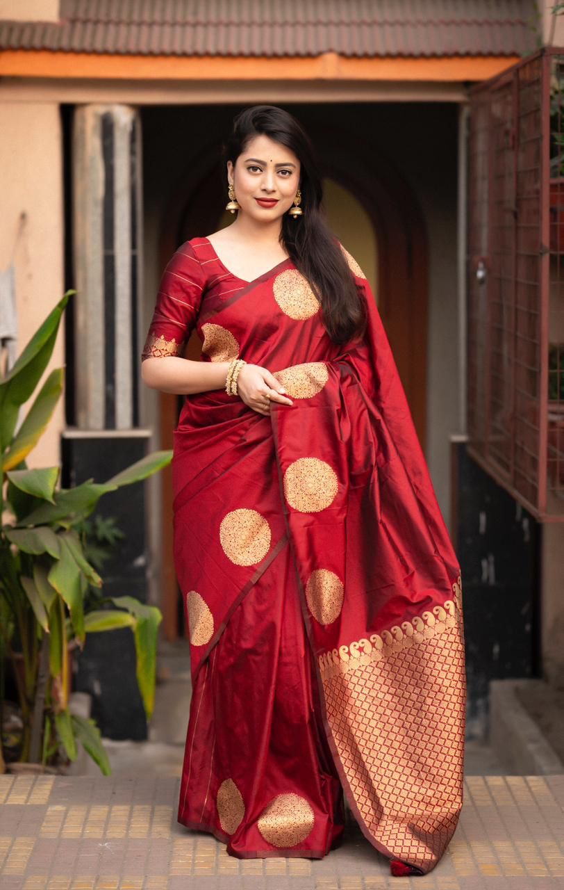 Artistic Maroon Soft Silk Saree With Unequalled Blouse Piece