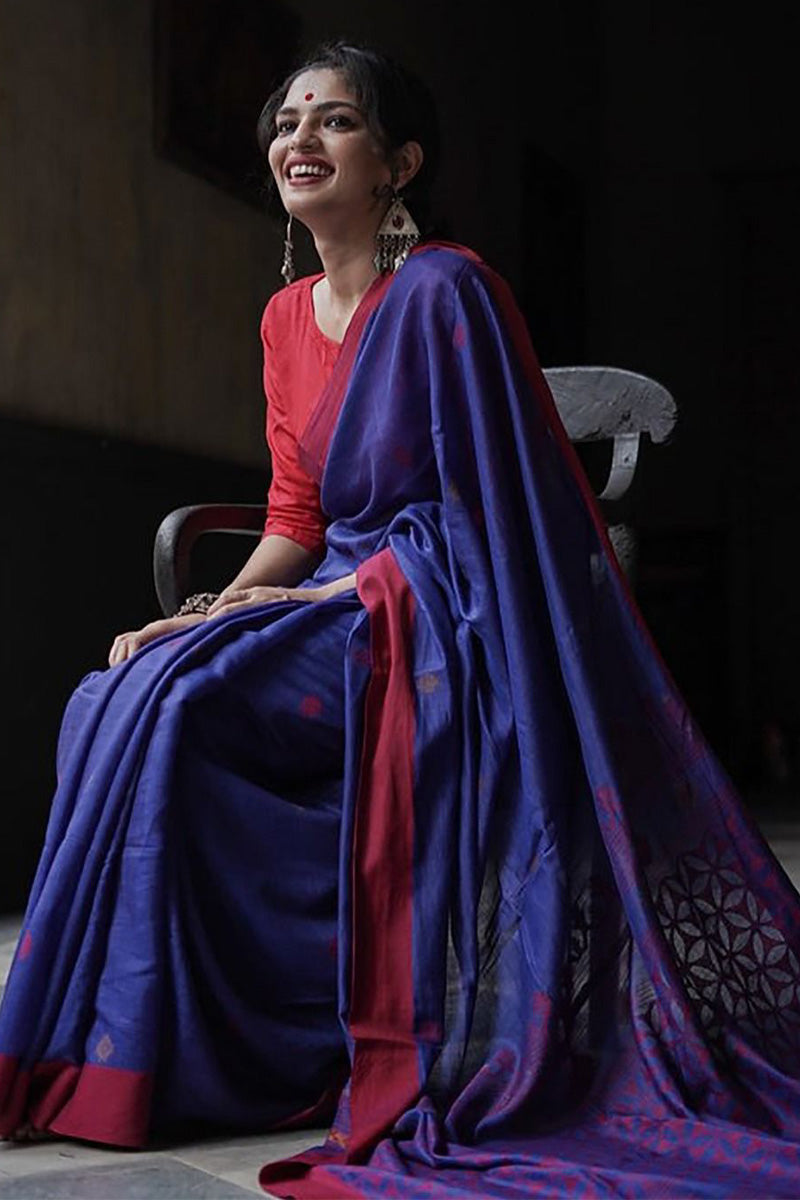 Intricate Blue Cotton Silk Saree With Admirable Blouse Piece