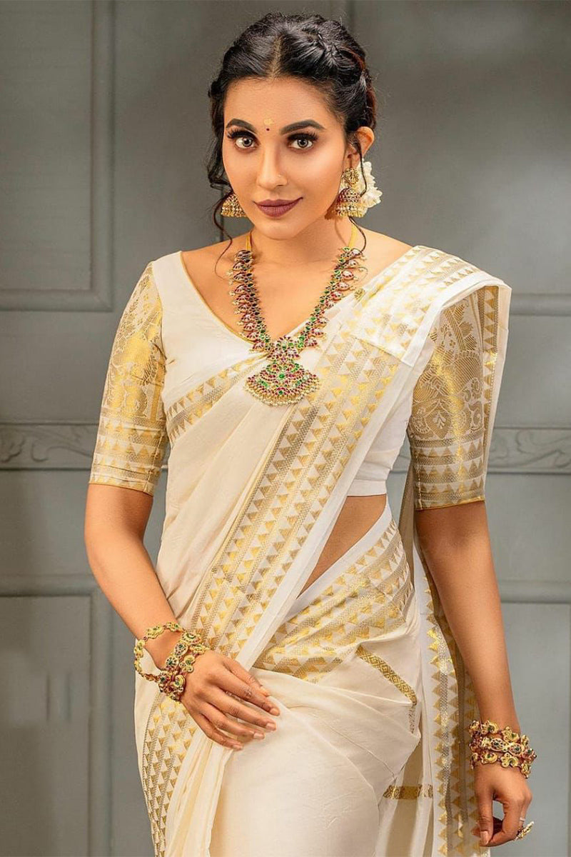 Blooming Off White Soft Silk Saree With Brood Blouse Piece