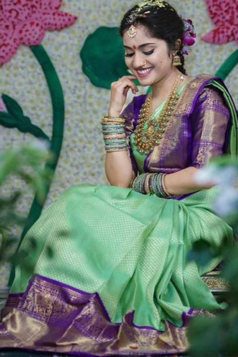 Arresting Sea Green Soft Silk Saree With Bewitching Blouse Piece