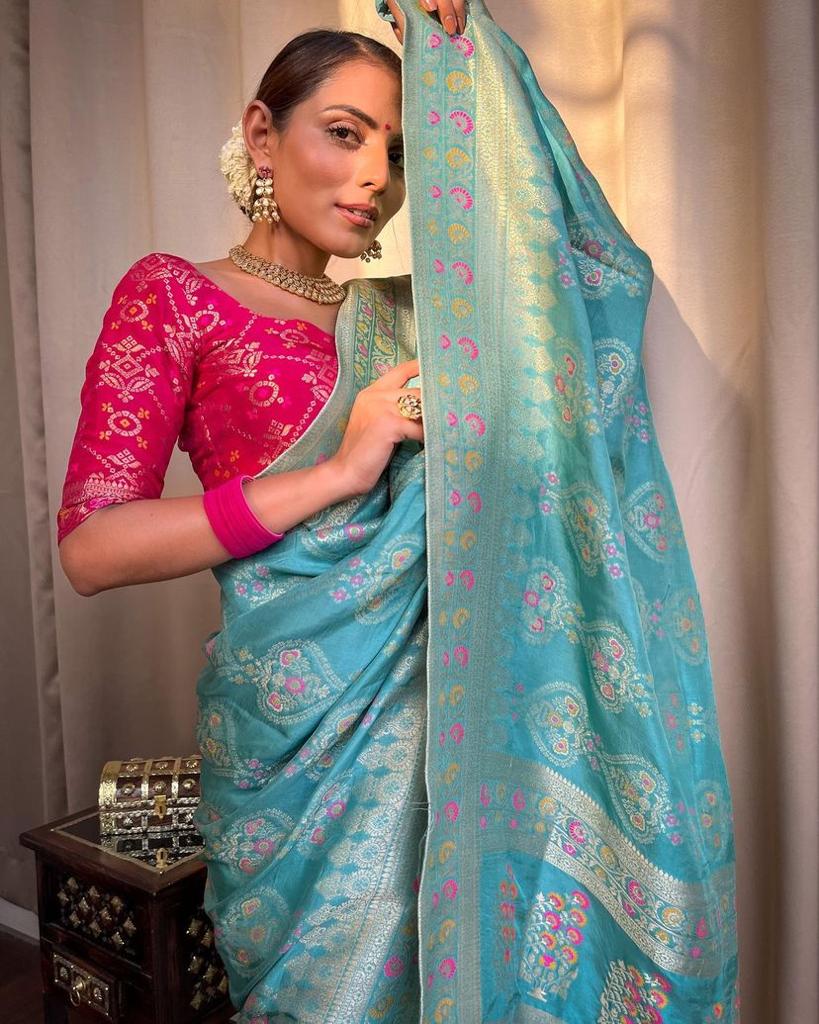 Grandiose Firozi Soft Silk Saree With Verdant Blouse Piece