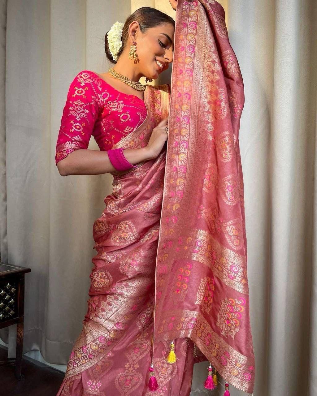 Blissful Peach Soft Silk Saree With Effervescent Blouse Piece