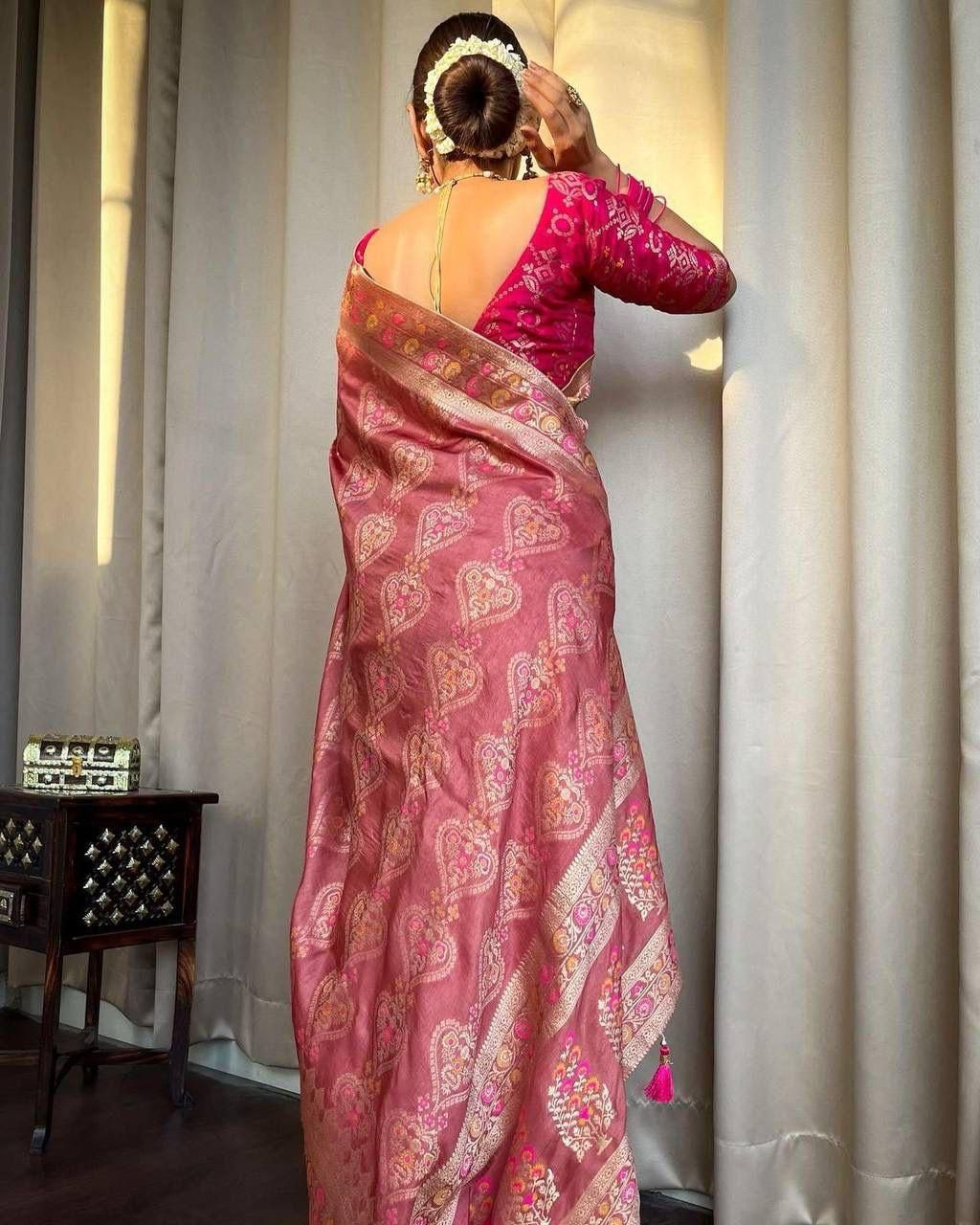 Blissful Peach Soft Silk Saree With Effervescent Blouse Piece