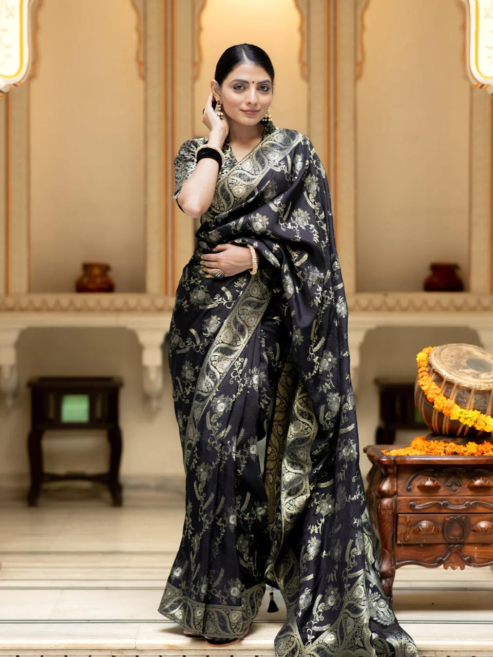 Flameboyant Black Soft Silk Saree With Magnificat Blouse Piece