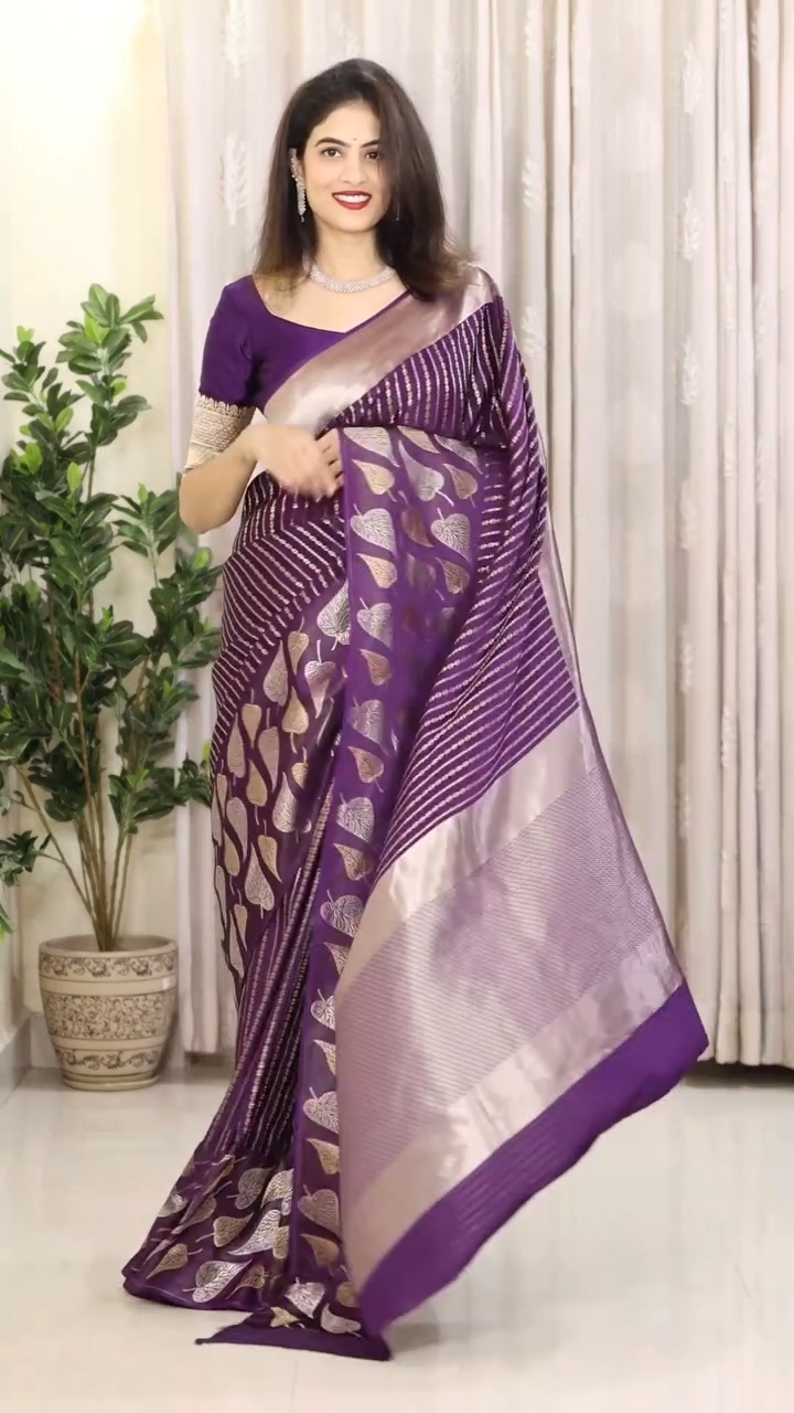 Fugacious Purple Soft Silk Saree With Redolent Blouse Piece