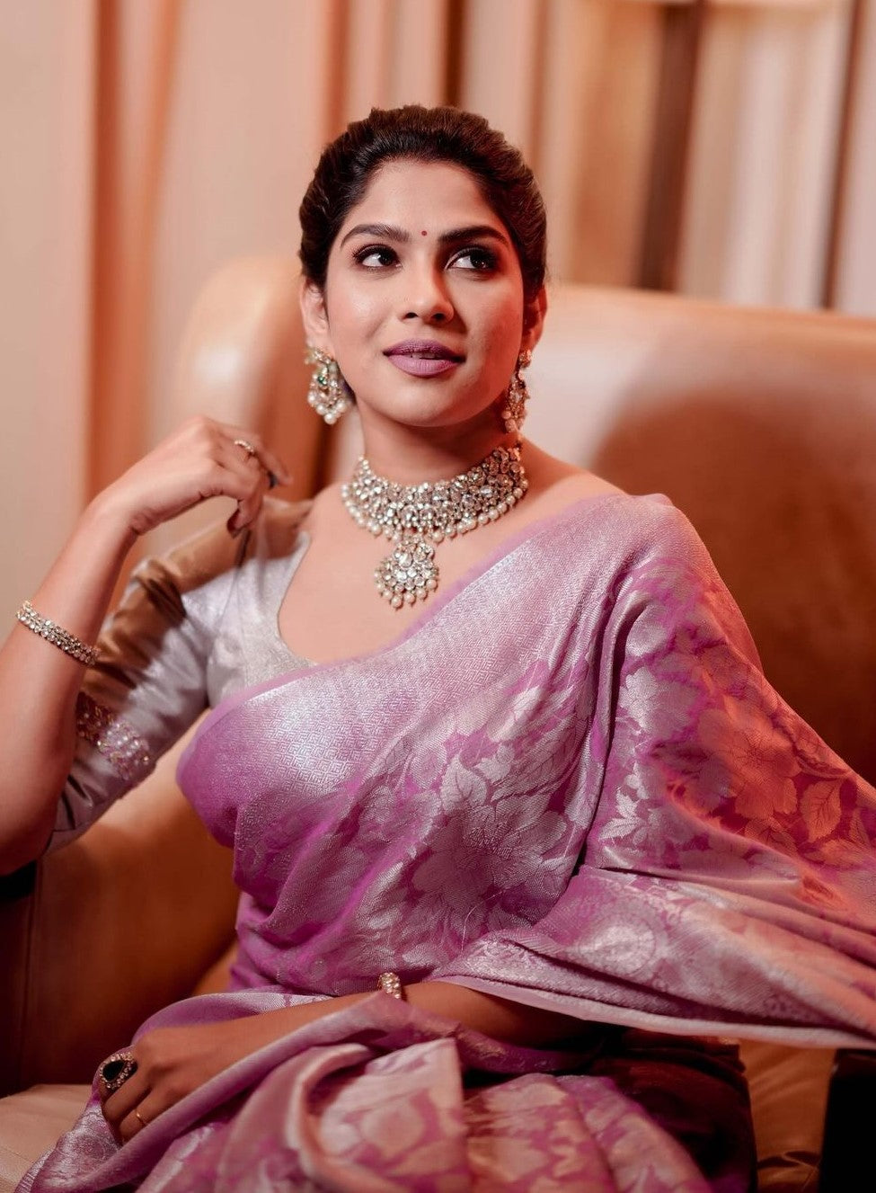 Appealing Pink Soft Silk Saree With Flaunt Blouse Piece