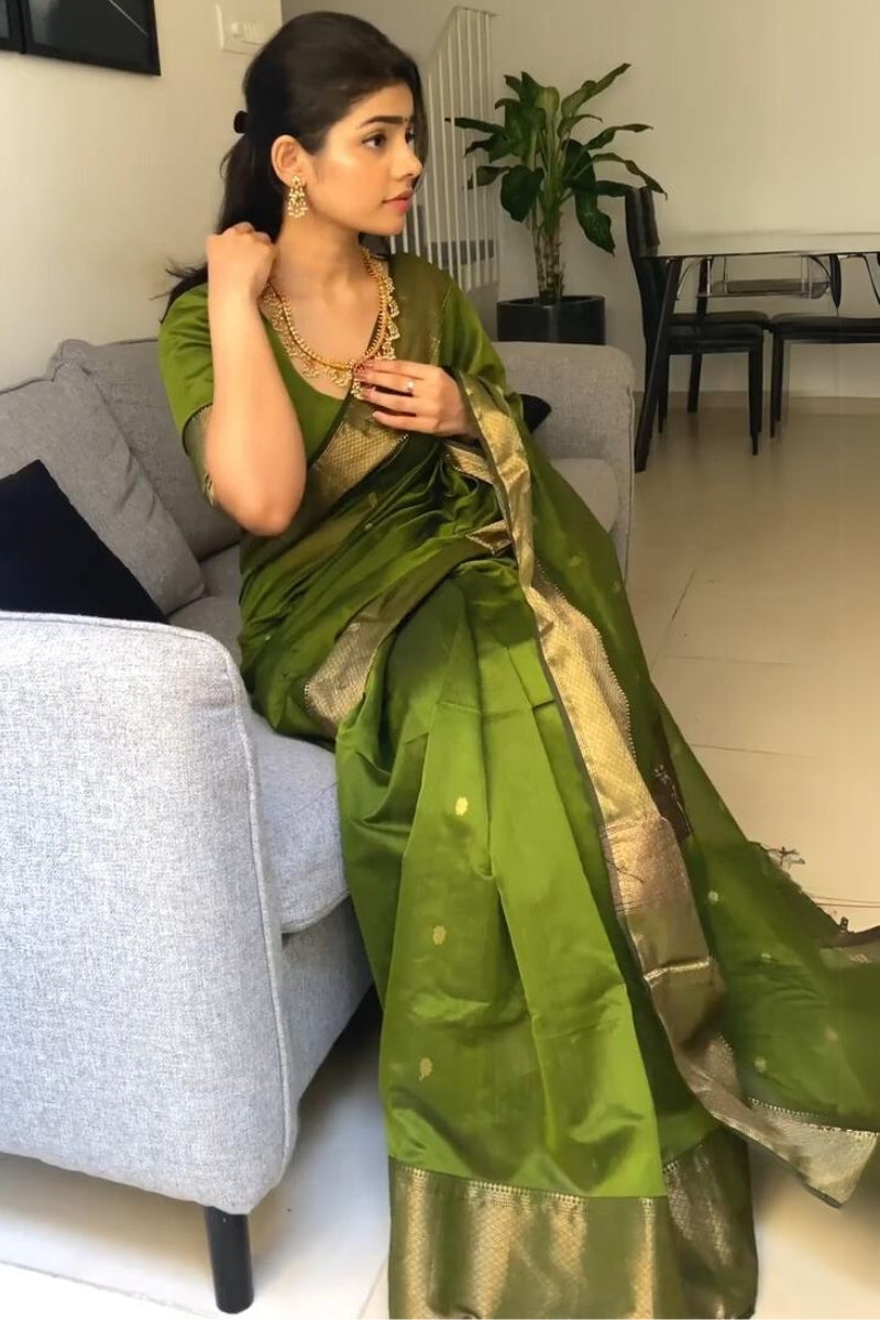 Ethnic Green Cotton Silk Saree With Invaluable Blouse Piece